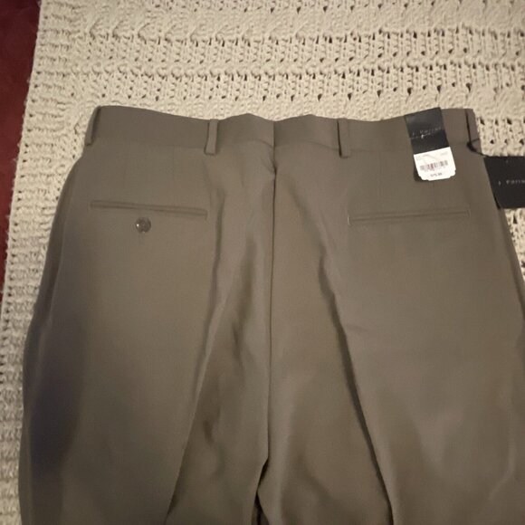 NWT J Ferrar Pleated Dress Pants Slacks Trousers Cuffed Men’s Size 36 X 30 Brown - Picture 9 of 16